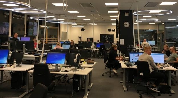 핀란드 공영방송 'yle'의 뉴스룸. 핀란드 공영방송 'yle'의 뉴스룸.