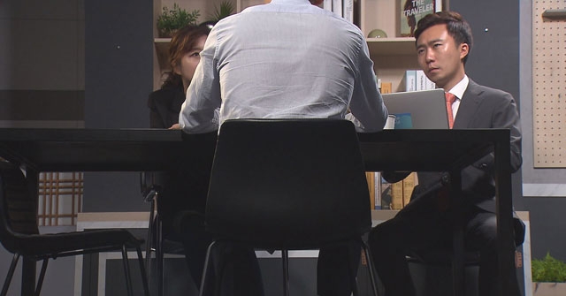 정경심 교수의 자산관리인 김경록씨를 인터뷰한 KBS 9시 뉴스. 