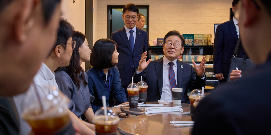 출입기자들 