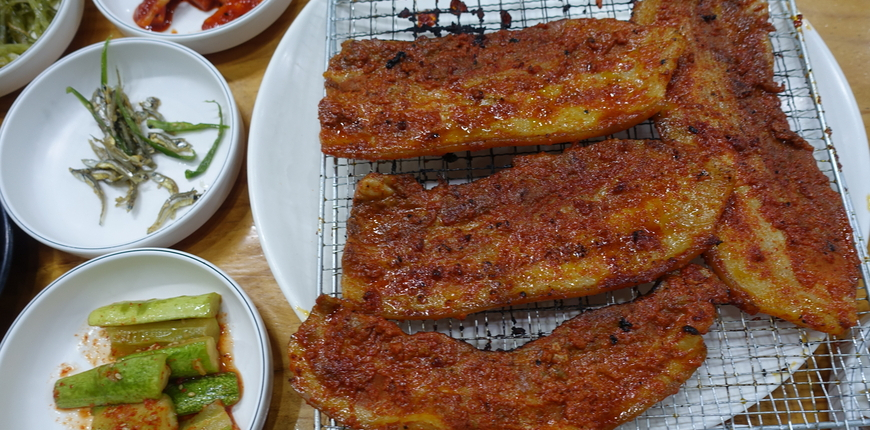 '다섯 가지 맛'이 만들어낸 술과 고추장 돼지불백