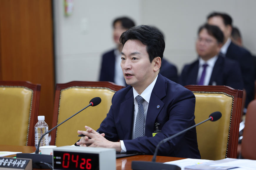 박장범 사장, 방송법 헌소 청구… 
