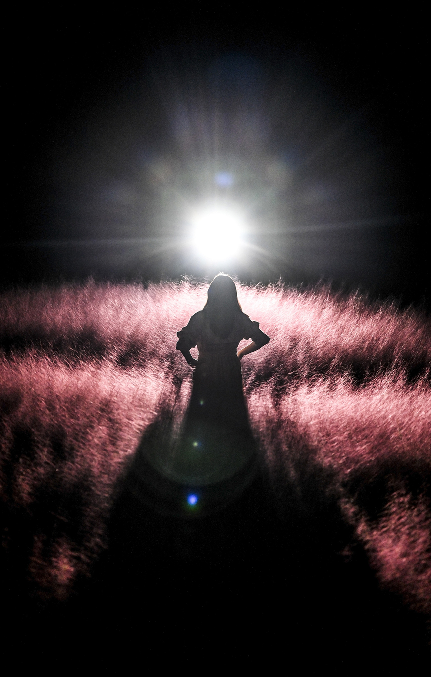 [뷰파인더 너머] (225) 권력의 그림자를 비추는, 불을 끄지 말아야