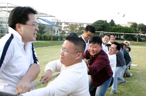 지난 16일 제주 난지공업연구소에서 열린 ‘언론노동자 힘다지기’ 체육행사.