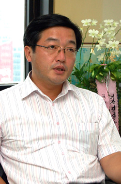 조선일보 이한우 기자