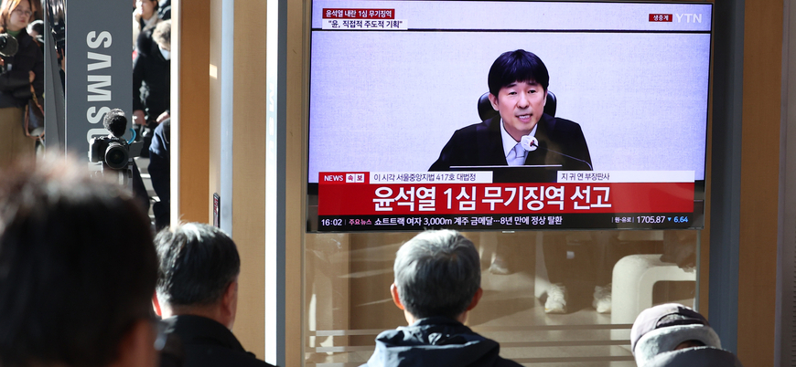 '내란 우두머리' 윤석열 무기징역… "민주주의 근본적 훼손"