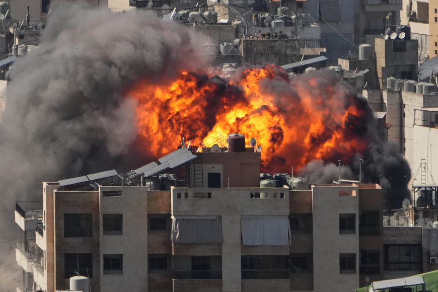 영공 폐쇄, 언론 통제 속 중동사태 취재… '휴대폰 생방송'까지