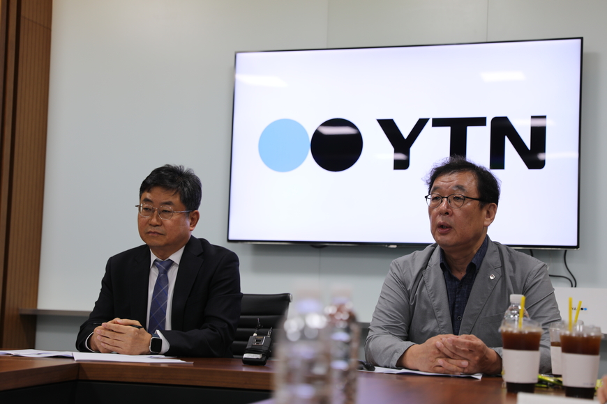 민주당 고발, 경찰 방문... YTN "당 공식 입장인가? 깊은 유감"